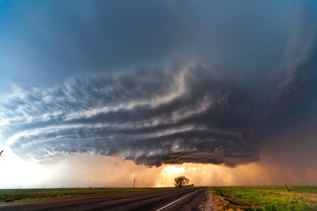 a-supercell-thunderstorm
